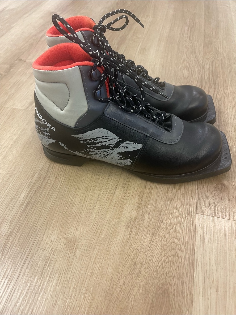 Men's Black and Gray Ski Boots with Red Lining